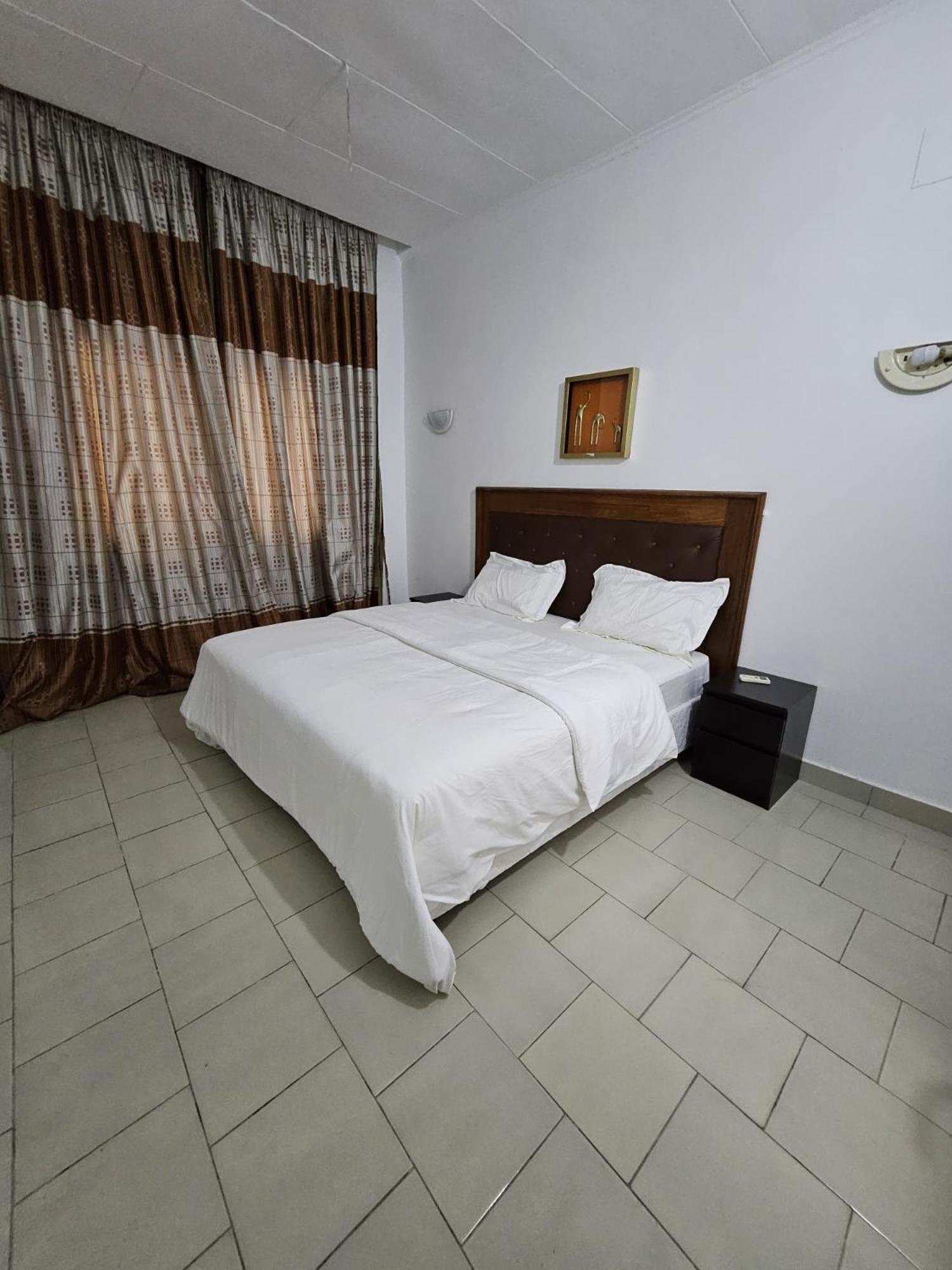 Octave'S Apt Pointe Noire Zewnętrze zdjęcie