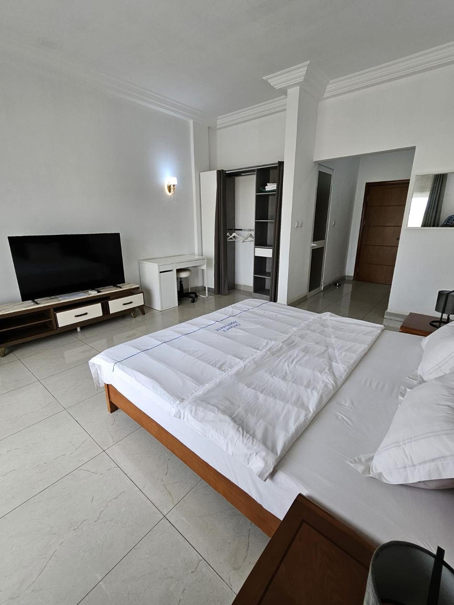 Octave'S Apt Pointe Noire Zewnętrze zdjęcie
